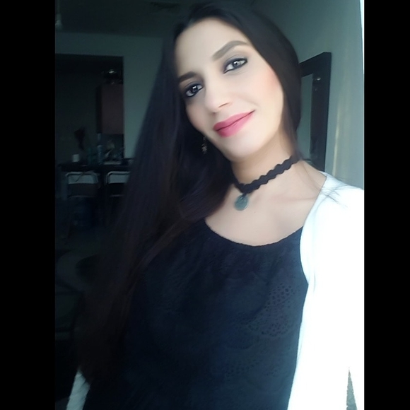 Poshmark profile picture for @salam